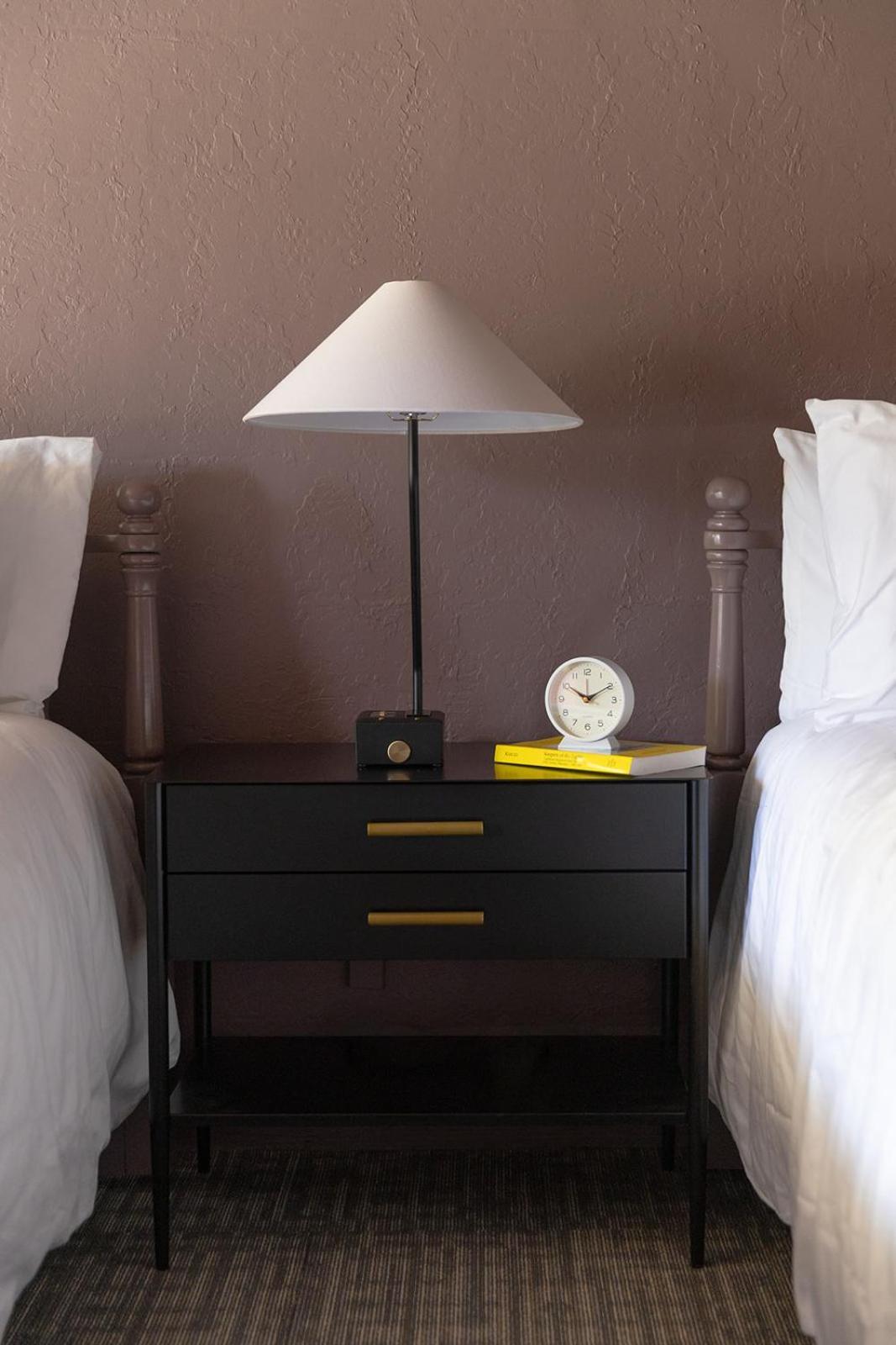 Hotel The Ellison Inn & Lounge